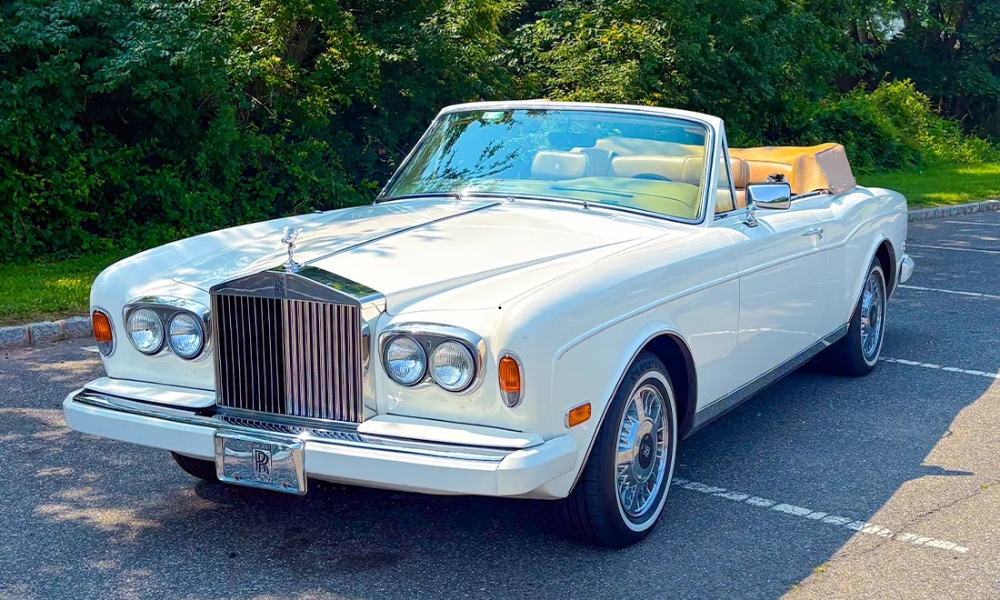 Essential Checklist to Review Before Renting a Luxury Exotic Car